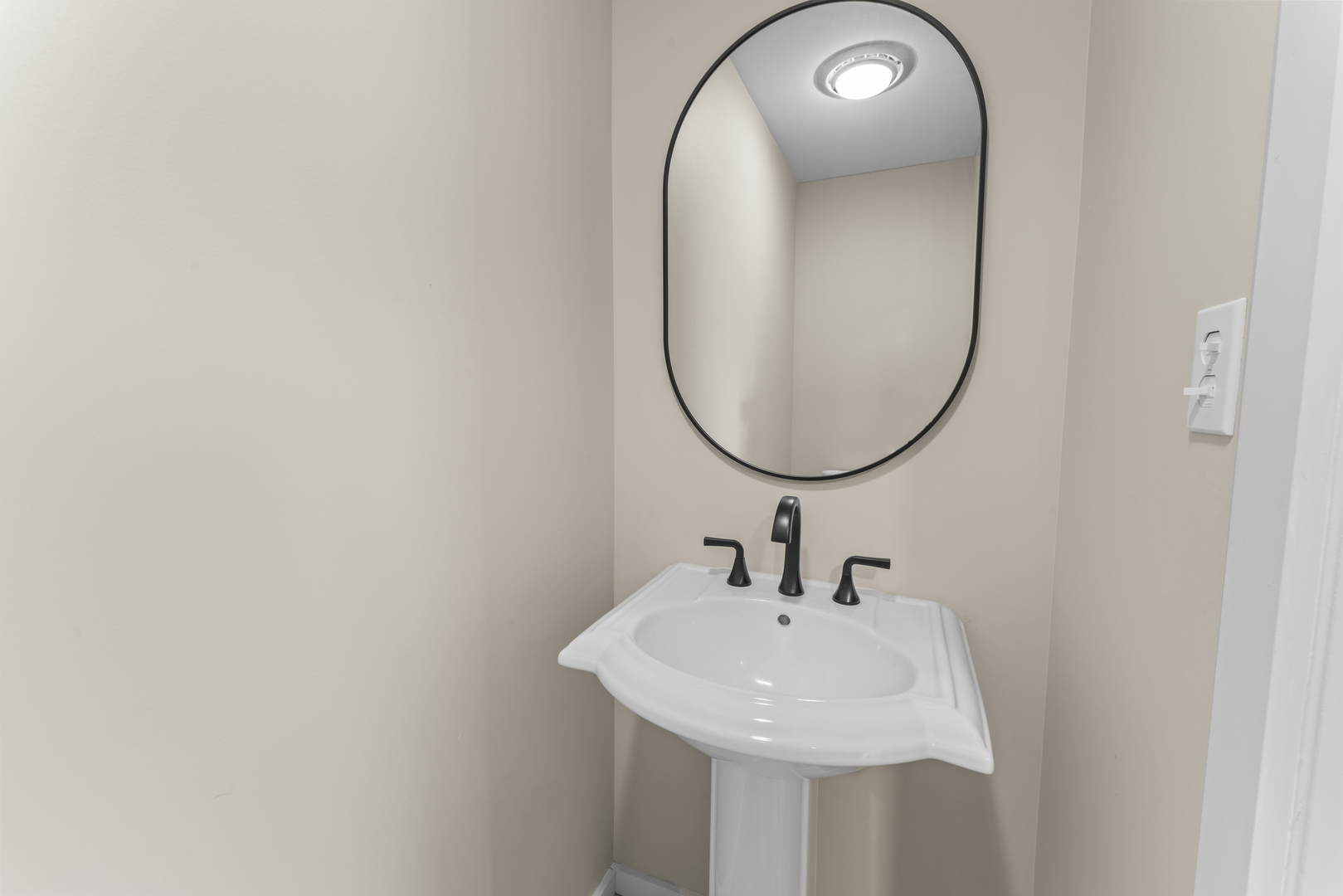 9510 Knolltop Road, Union, IL 60180