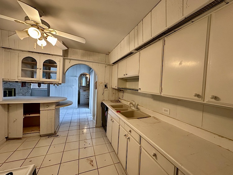 7777 Ramsgate Circle, Hanover Park, IL 60133