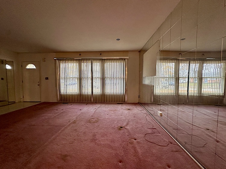 7777 Ramsgate Circle, Hanover Park, IL 60133