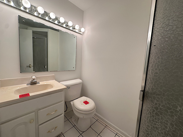 7777 Ramsgate Circle, Hanover Park, IL 60133