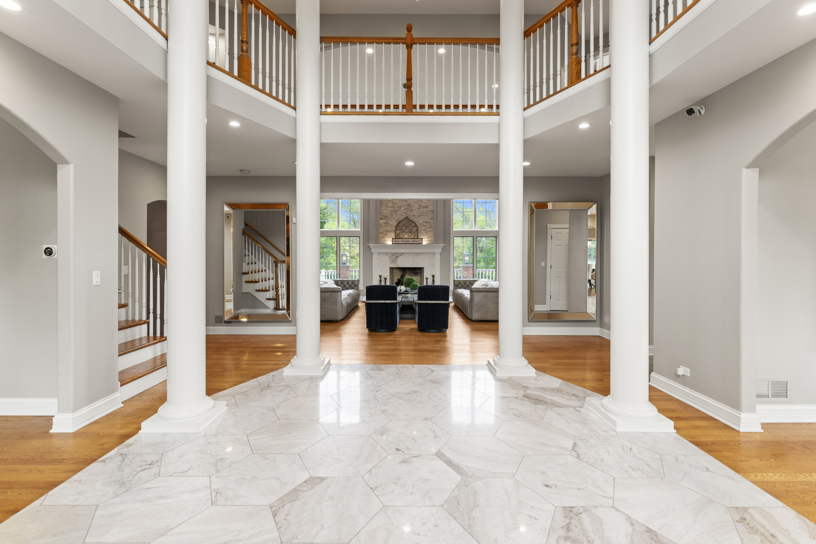 121 Florence Avenue, Inverness, IL 60010