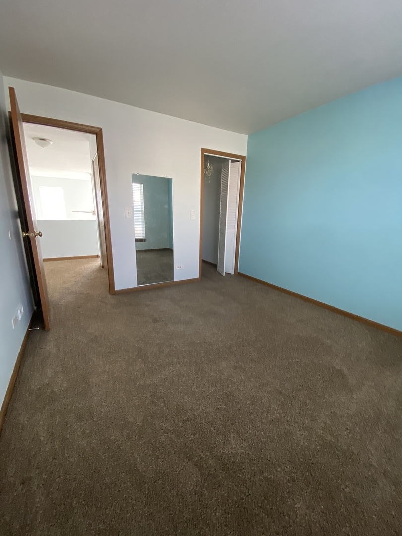 2203 Rossiter Parkway, Plainfield, IL 60586