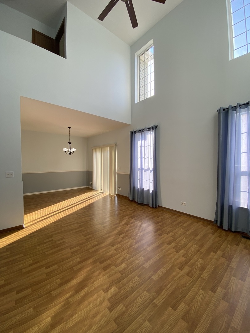 2203 Rossiter Parkway, Plainfield, IL 60586