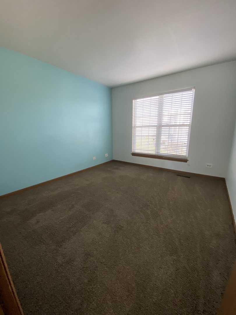 2203 Rossiter Parkway, Plainfield, IL 60586