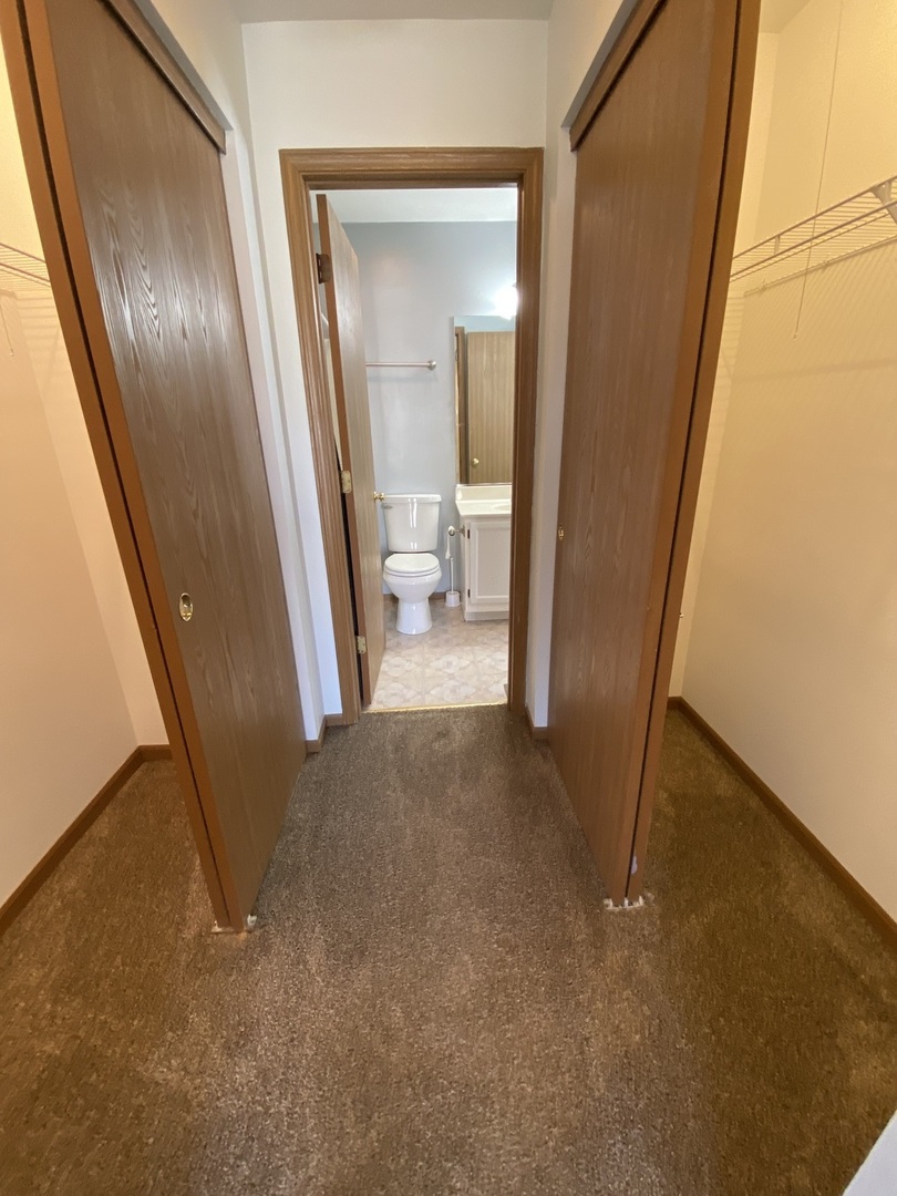 2203 Rossiter Parkway, Plainfield, IL 60586