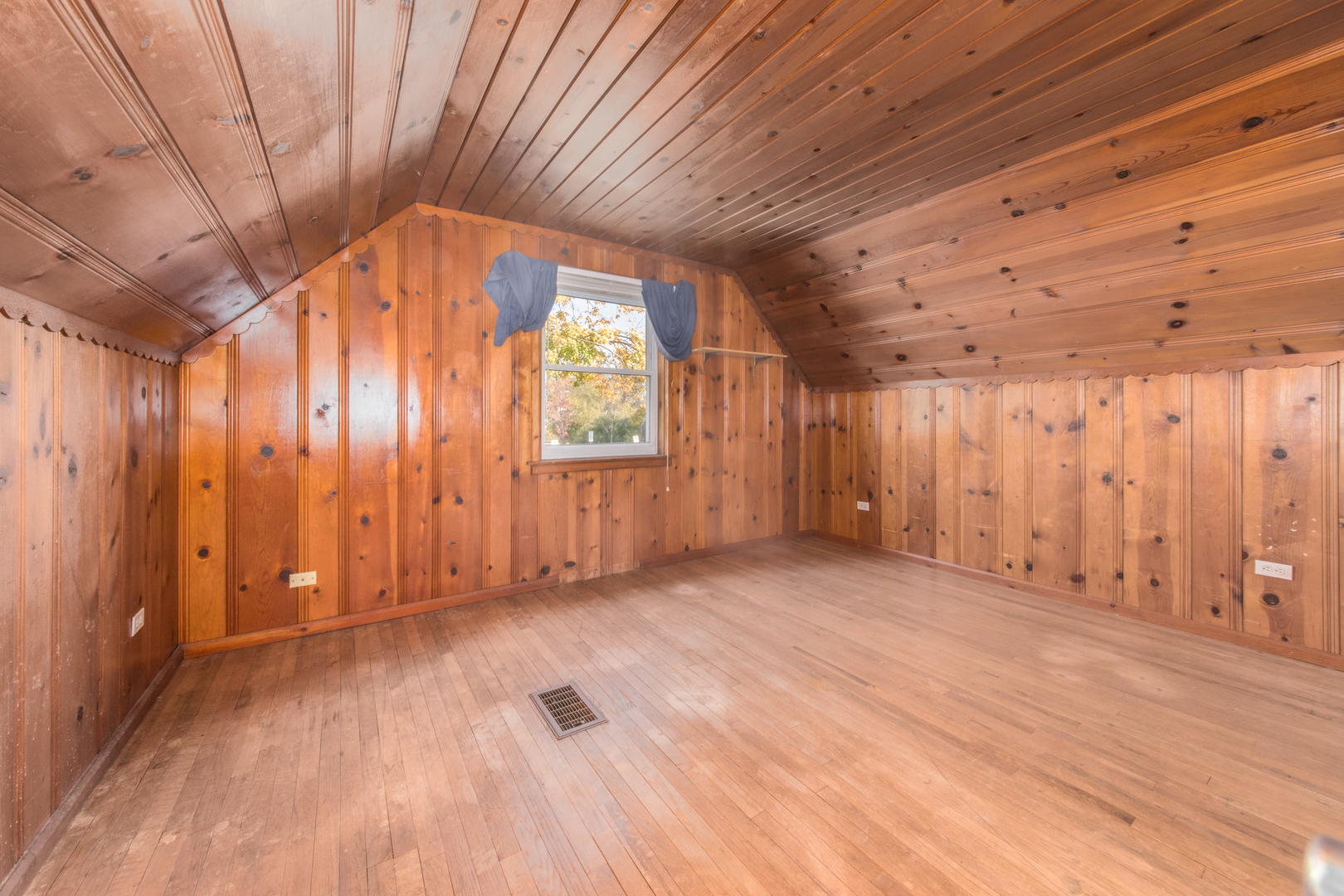 474 E Washington Street, Des Plaines, IL 60016