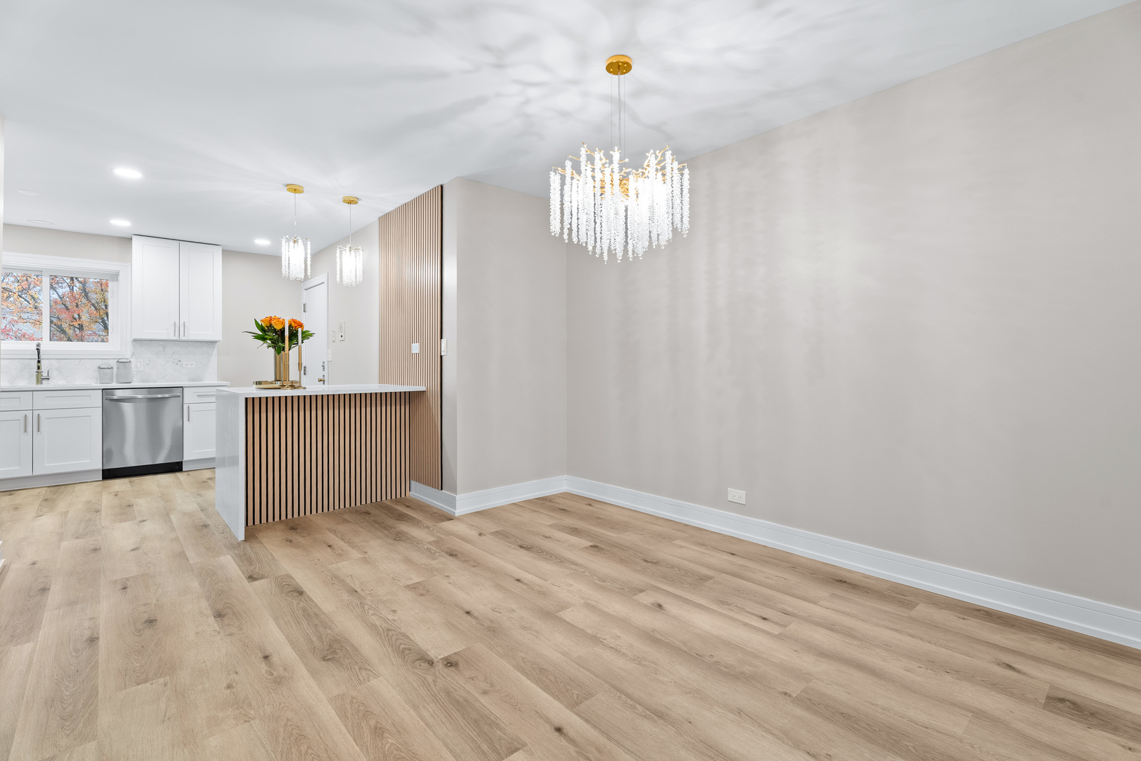 129 W Brandon Court #23, Palatine, IL 60067