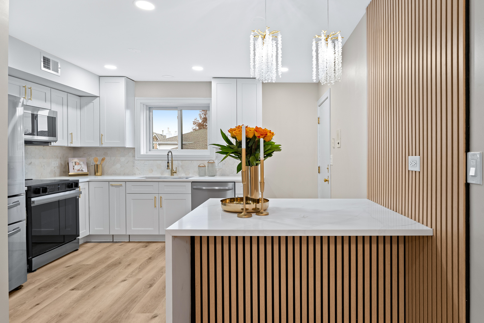 129 W Brandon Court #23, Palatine, IL 60067