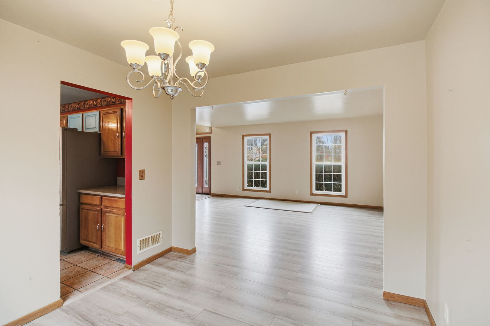 1155 Hanover Drive, Batavia, IL 60510