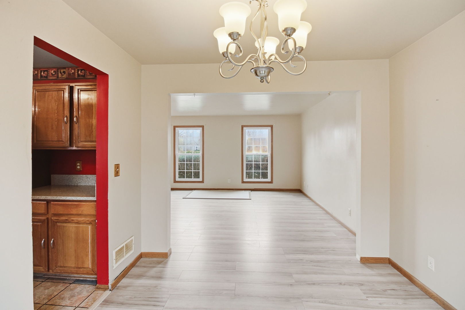 1155 Hanover Drive, Batavia, IL 60510