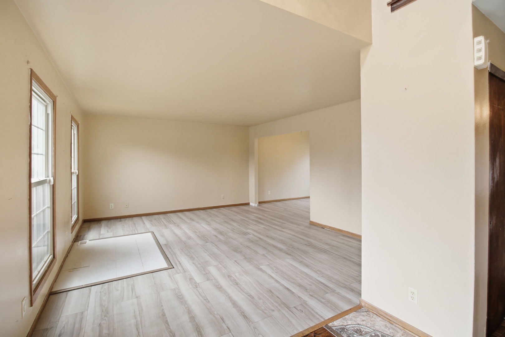 1155 Hanover Drive, Batavia, IL 60510