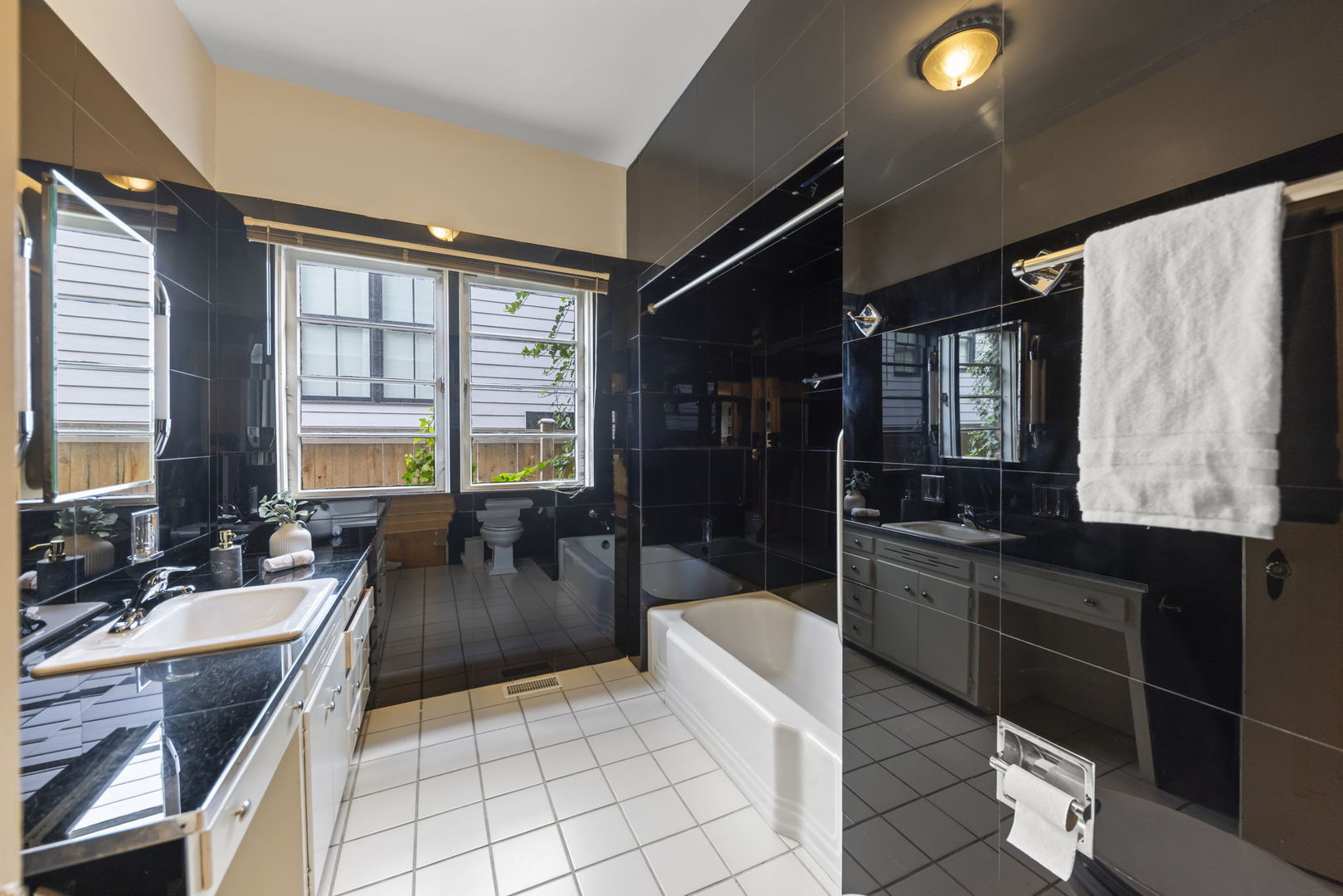 444 S Sleight Street, Naperville, IL 60540