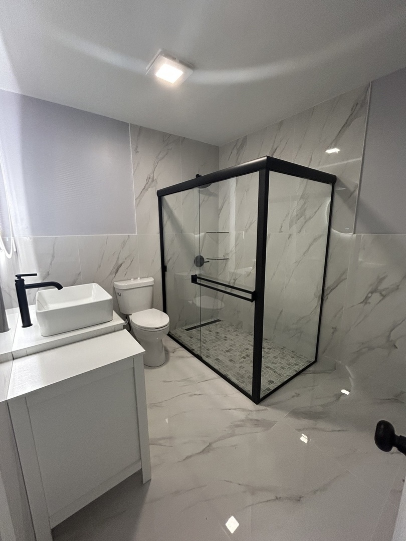 616 Parkside Circle, Streamwood, IL 60107