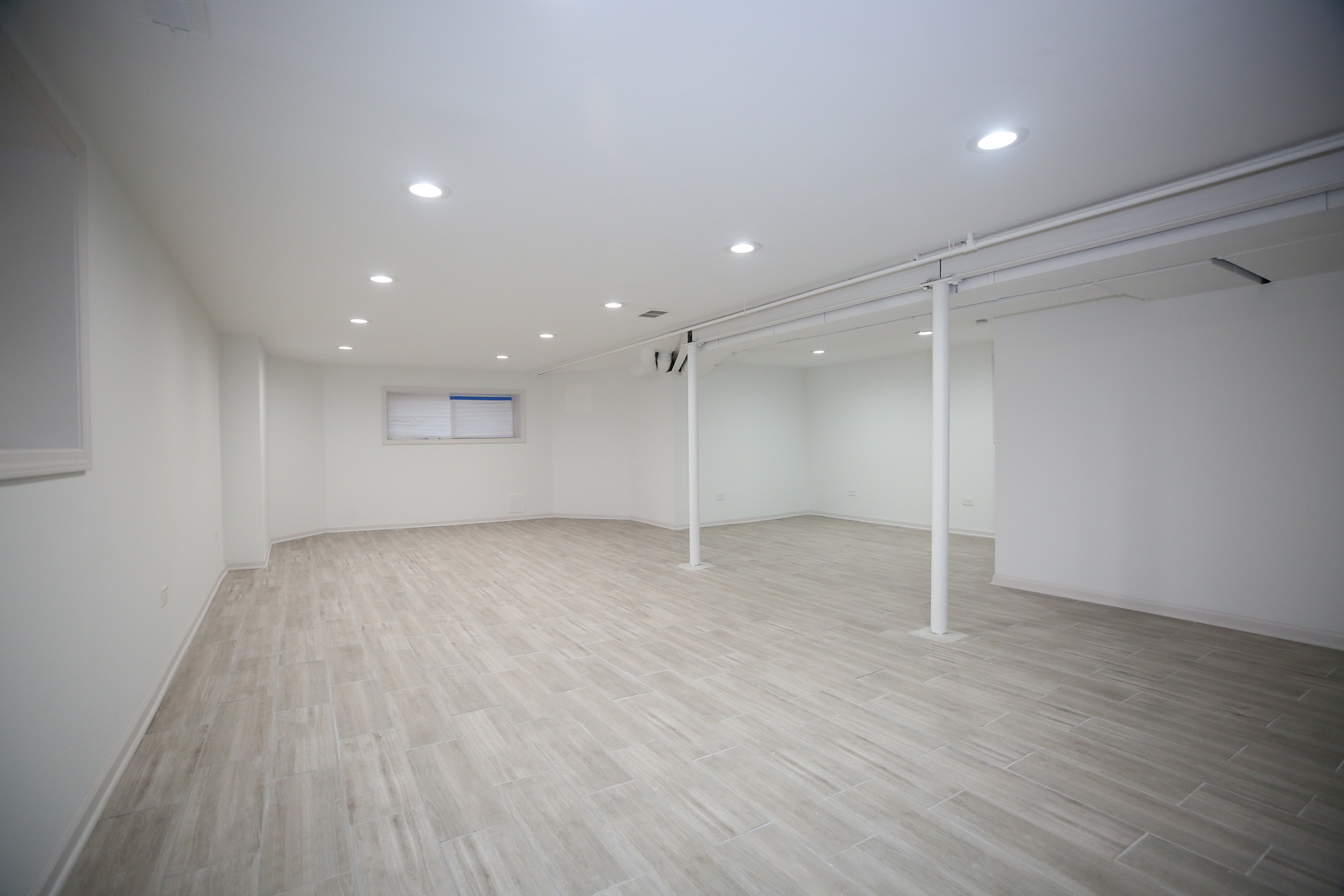 3031 N Marmora Avenue, Chicago, IL 60634