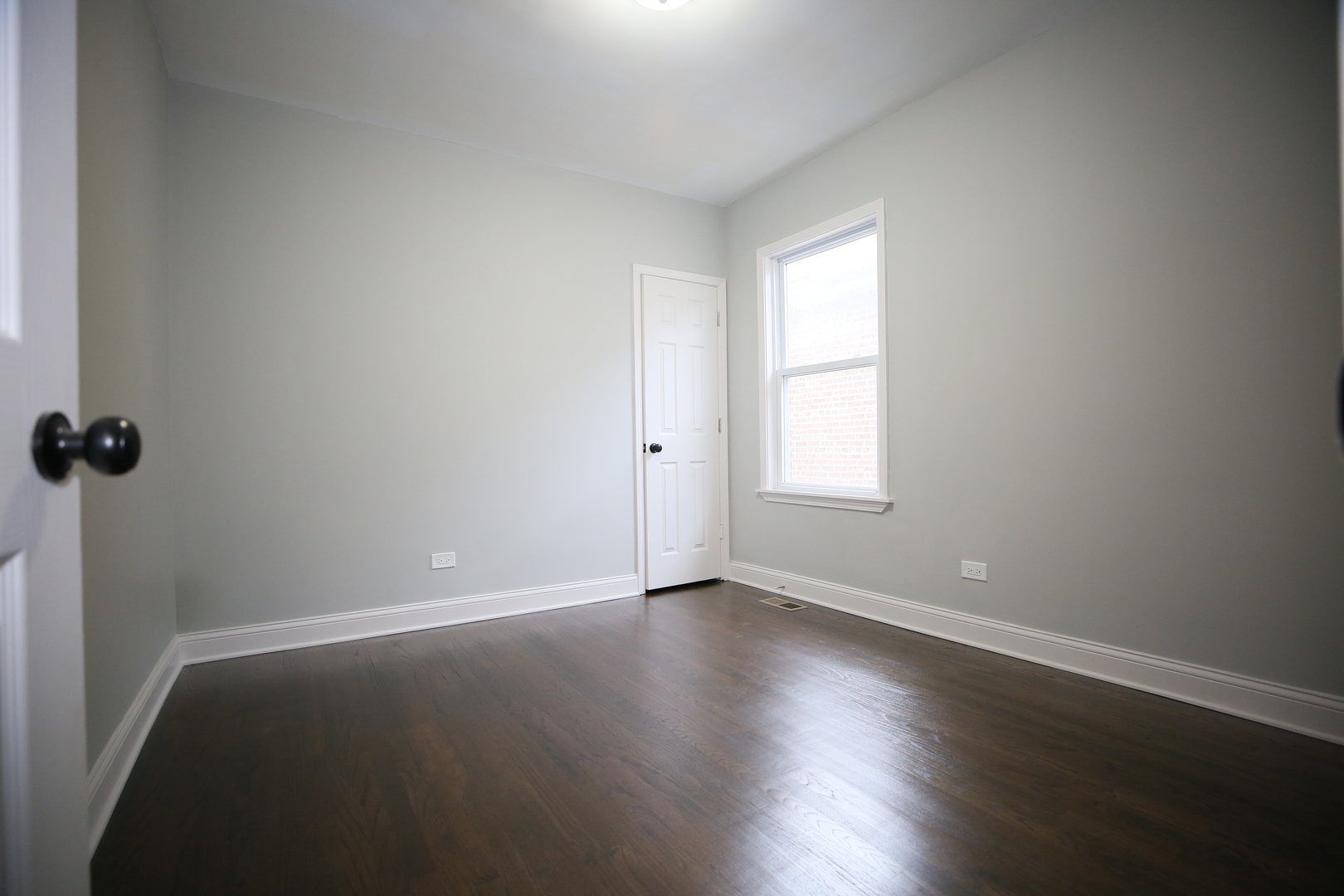 3031 N Marmora Avenue, Chicago, IL 60634