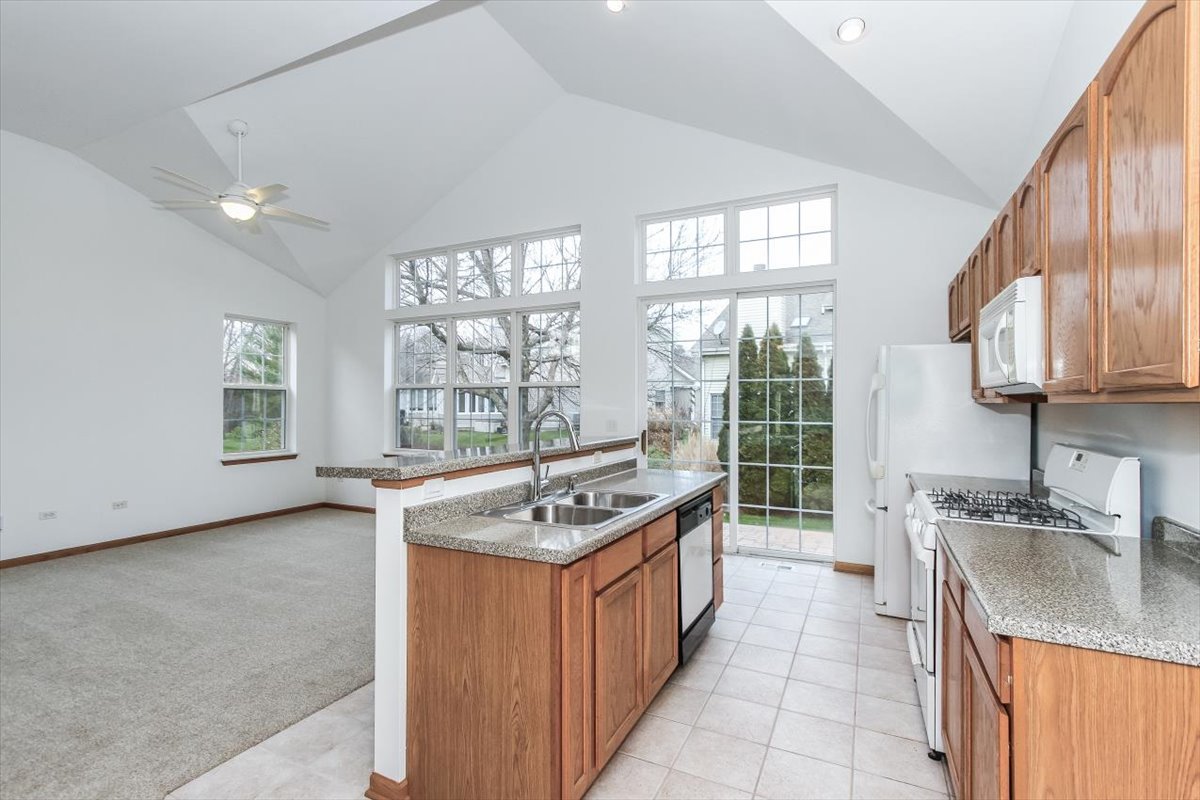 202 Braeburn Circle, Sugar Grove, IL 60554