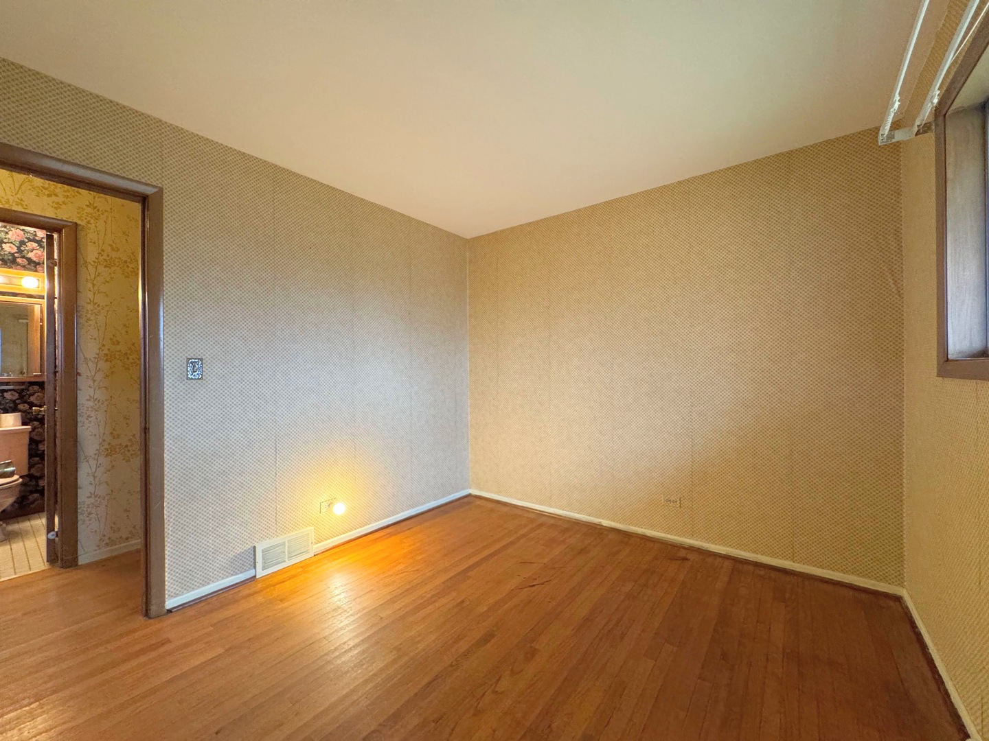 761 Marshall Drive, Des Plaines, IL 60016