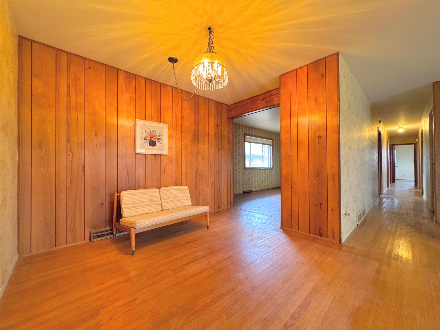 761 Marshall Drive, Des Plaines, IL 60016