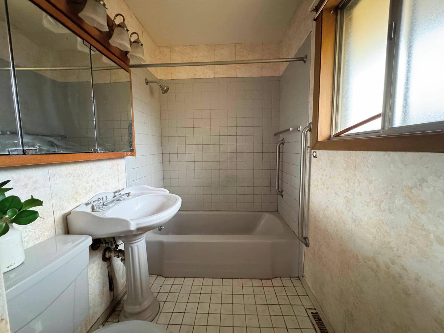 761 Marshall Drive, Des Plaines, IL 60016