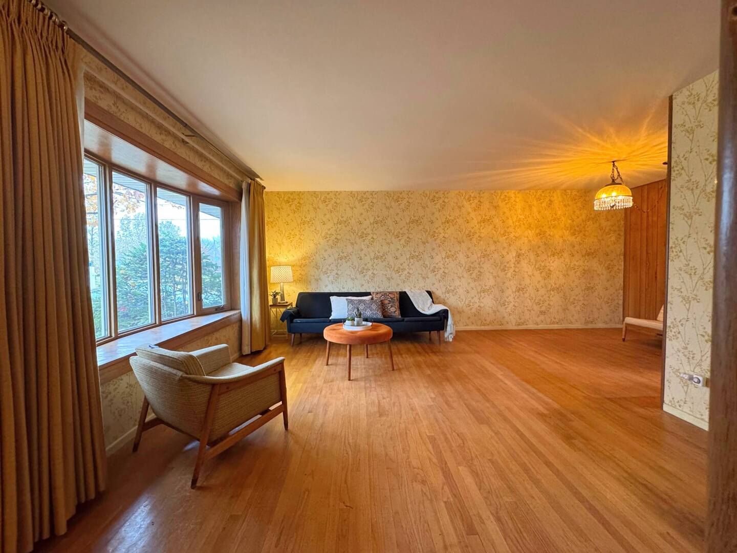 761 Marshall Drive, Des Plaines, IL 60016