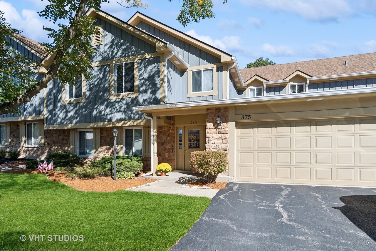 375 Springlake Lane #C, Aurora, IL 60504