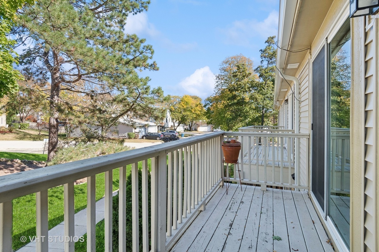 375 Springlake Lane #C, Aurora, IL 60504