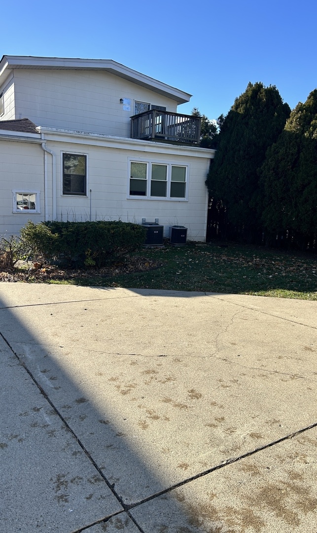 461 N Northwest Highway #2, Park Ridge, IL 60068