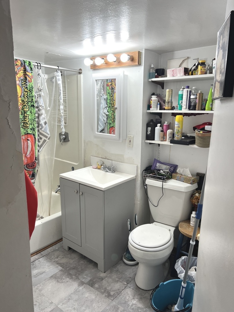 2825 N Moody Avenue, Chicago, IL 60634