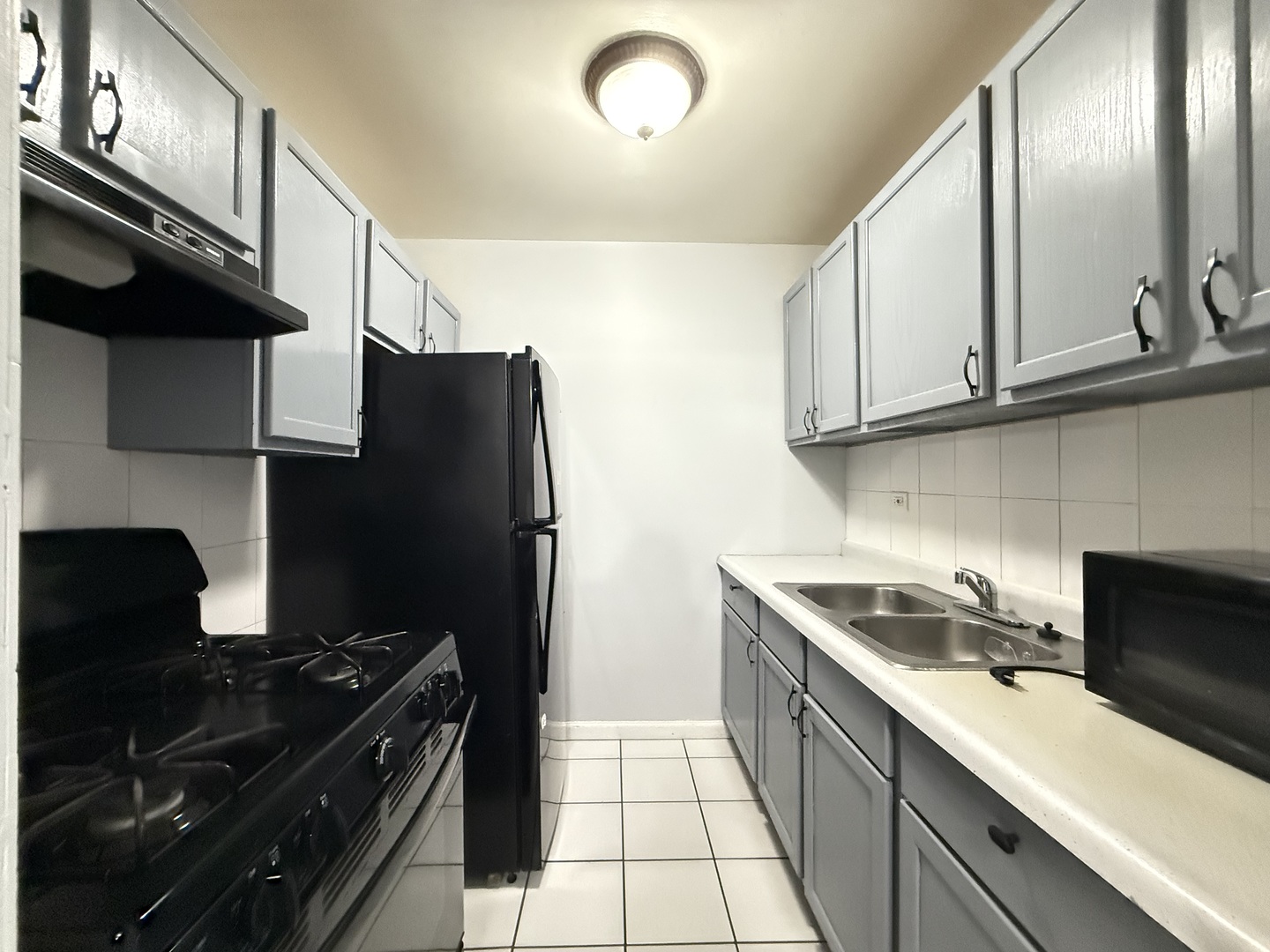 600 Mesa Drive #104, Hoffman Estates, IL 60169