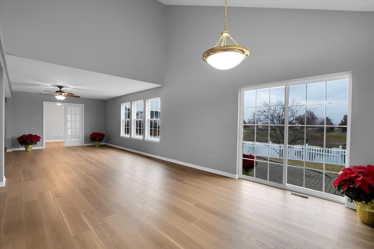 2404 White Ash Court, Plainfield, IL 60586