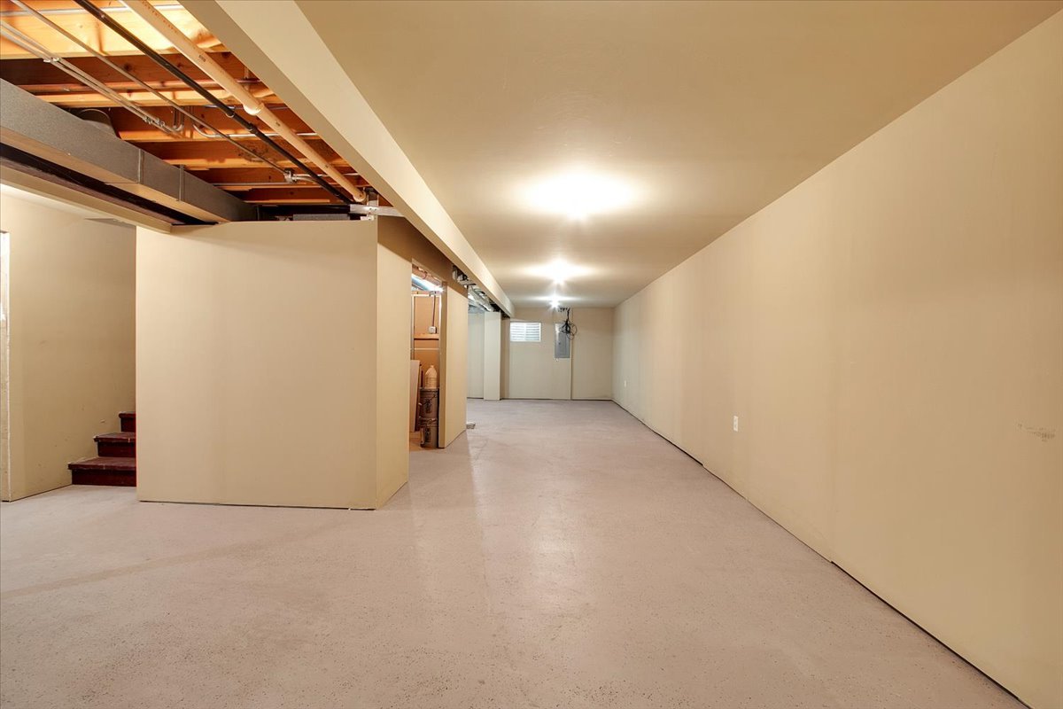 2404 White Ash Court, Plainfield, IL 60586