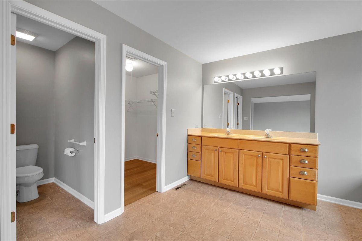 2404 White Ash Court, Plainfield, IL 60586