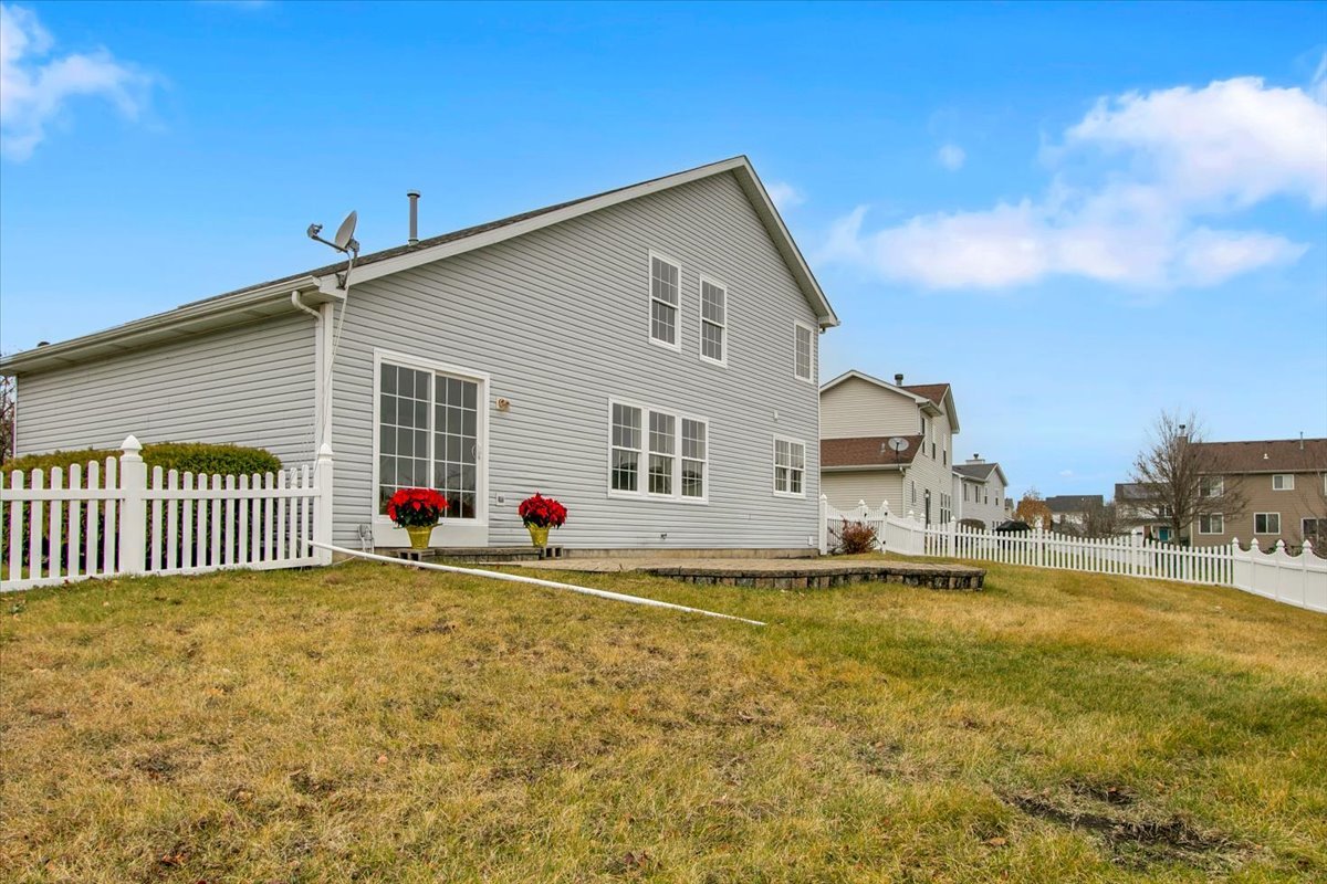 2404 White Ash Court, Plainfield, IL 60586