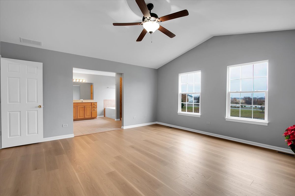 2404 White Ash Court, Plainfield, IL 60586