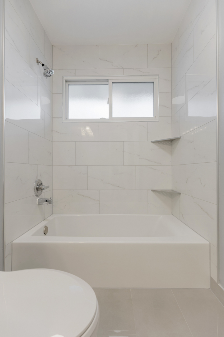 Elk Grove Village, IL 60007