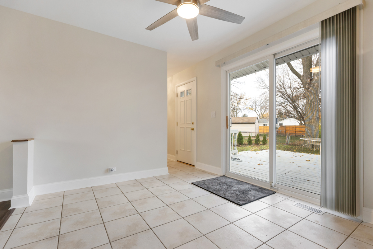 Elk Grove Village, IL 60007