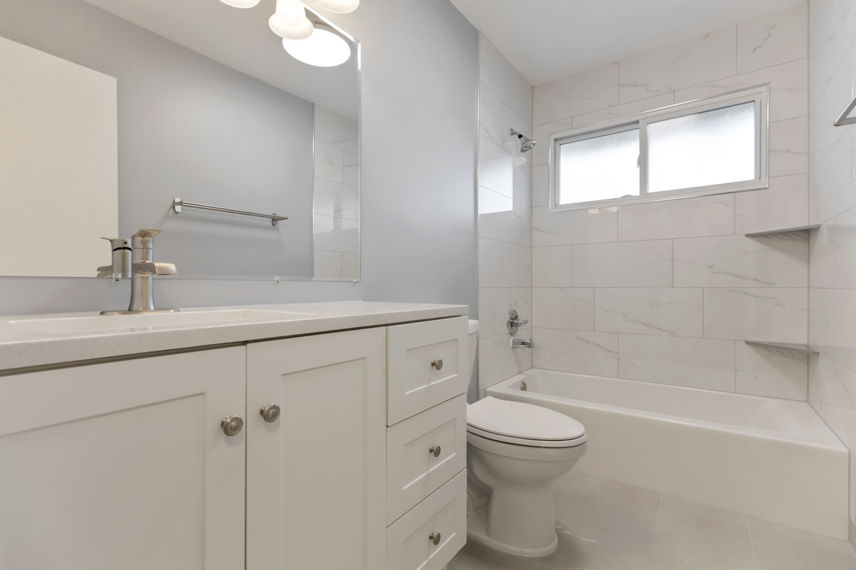 Elk Grove Village, IL 60007