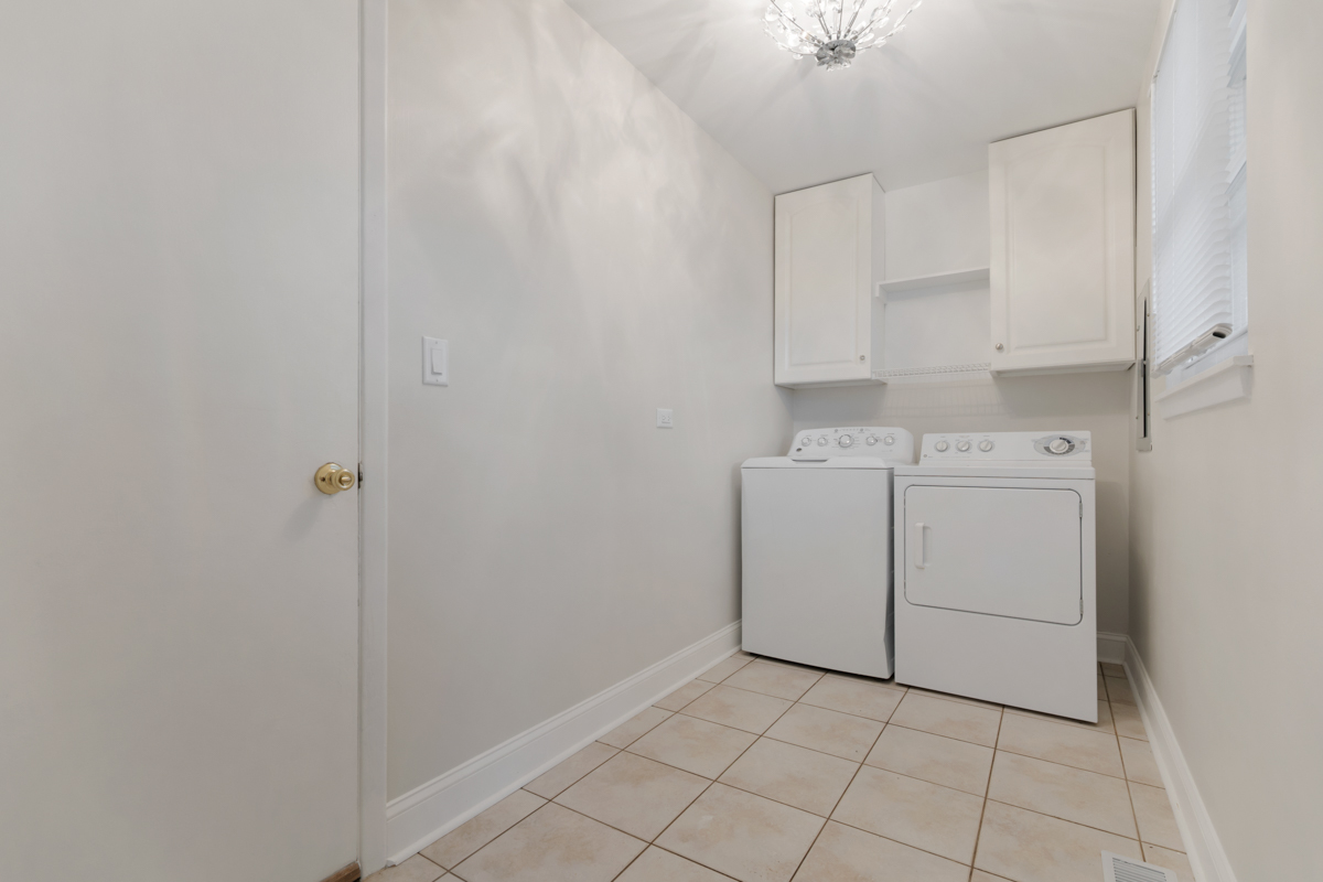 Elk Grove Village, IL 60007