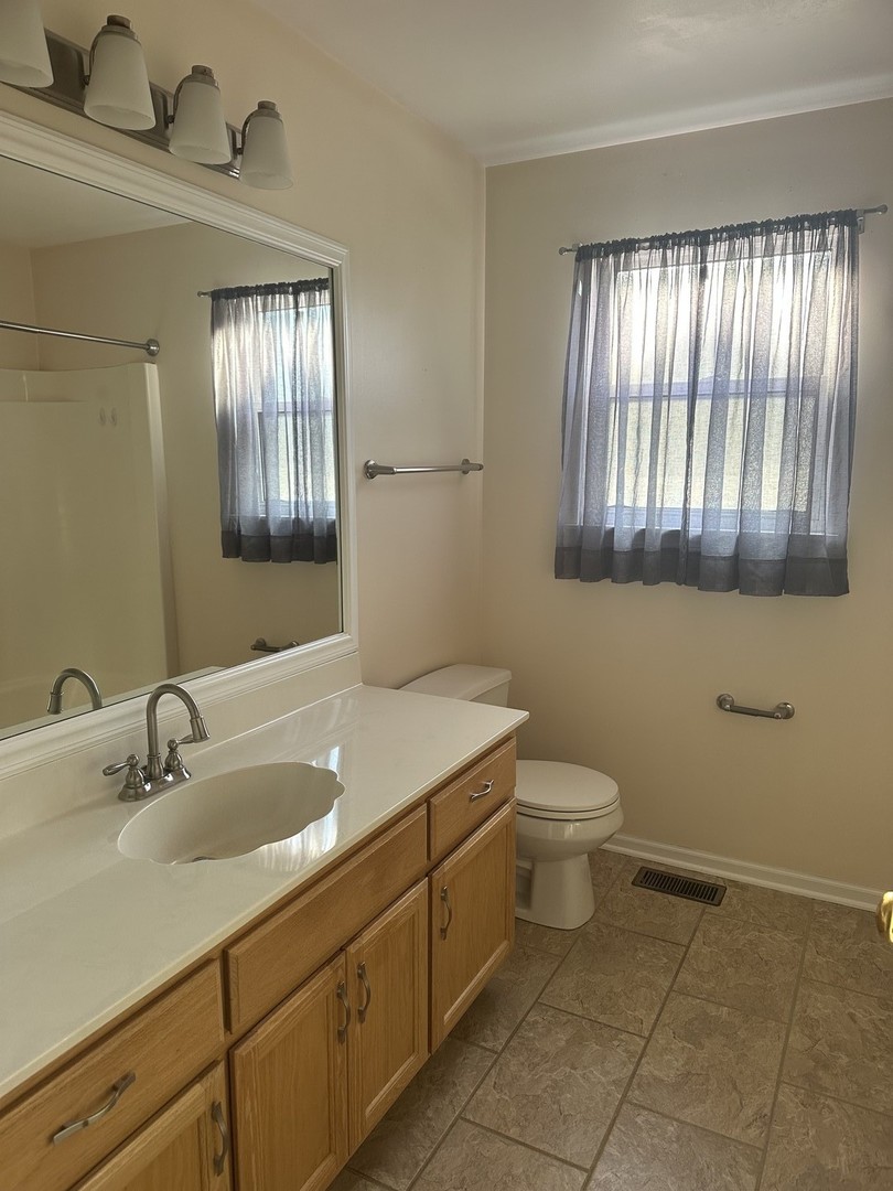 1211 Bluejay Lane, Plainfield, IL 60586