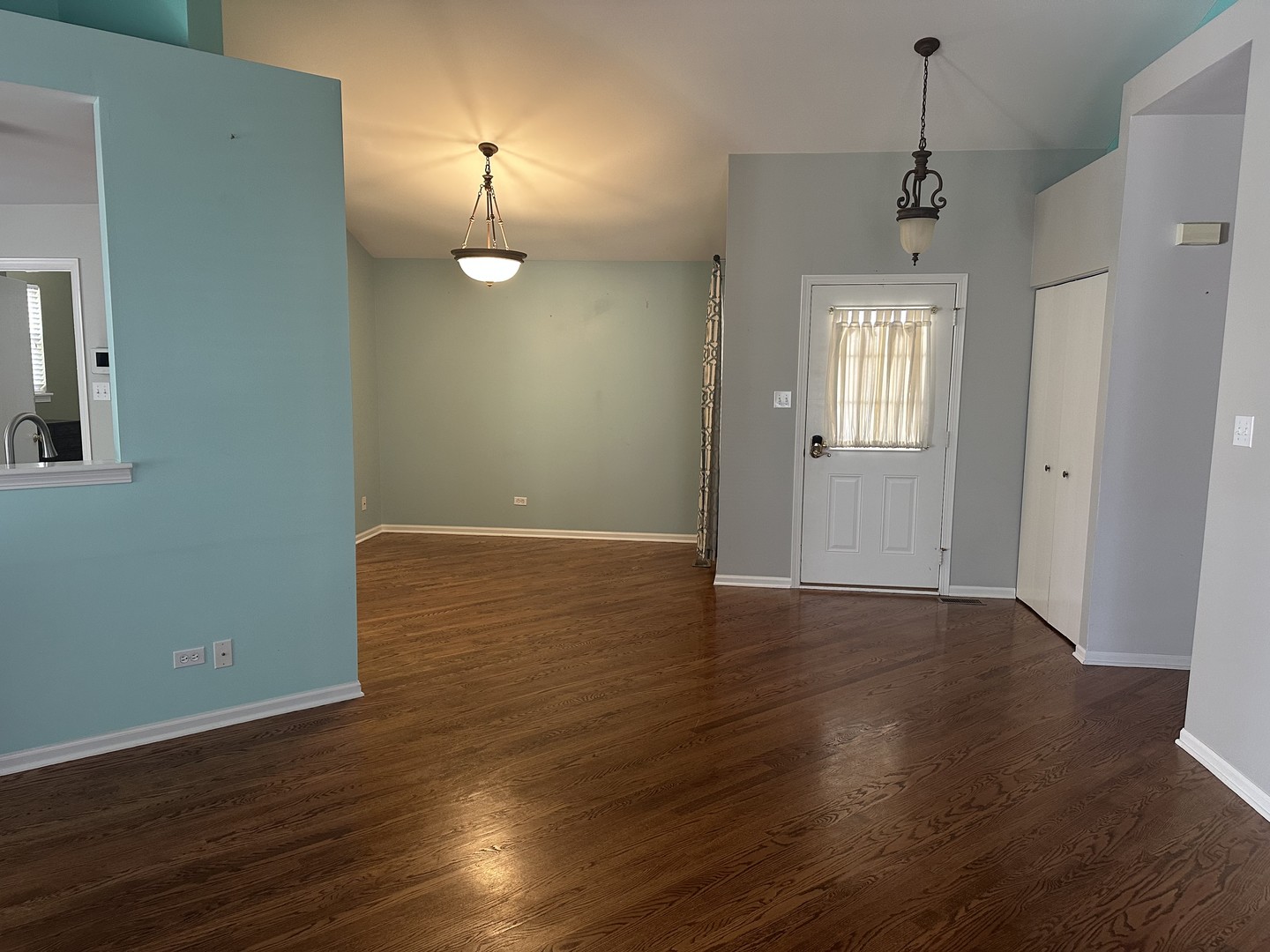 1211 Bluejay Lane, Plainfield, IL 60586