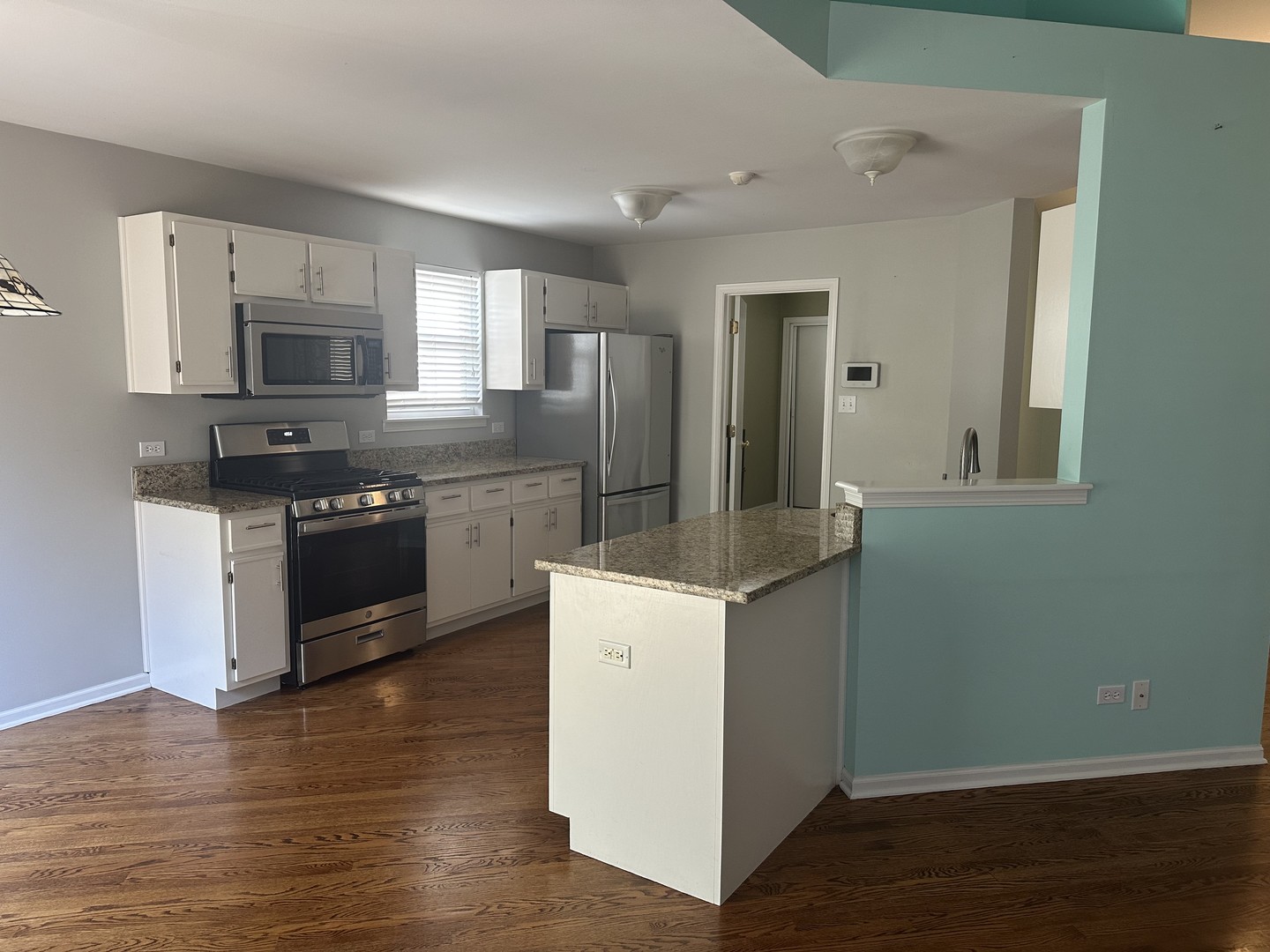 1211 Bluejay Lane, Plainfield, IL 60586