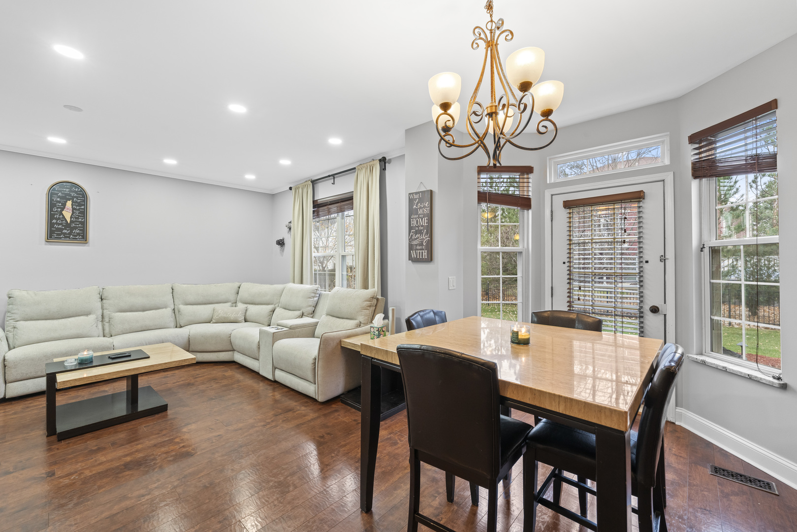 17045 Sterling Drive, Lockport, IL 60441