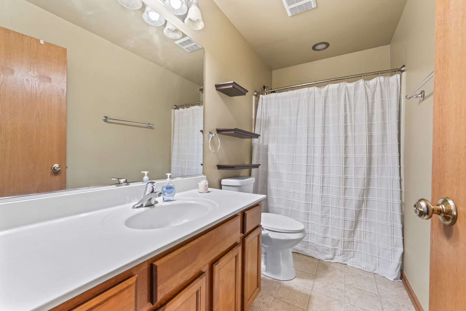 17045 Sterling Drive, Lockport, IL 60441