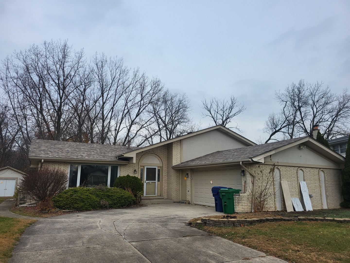 12316 Forestview Drive, Orland Park, IL 60467