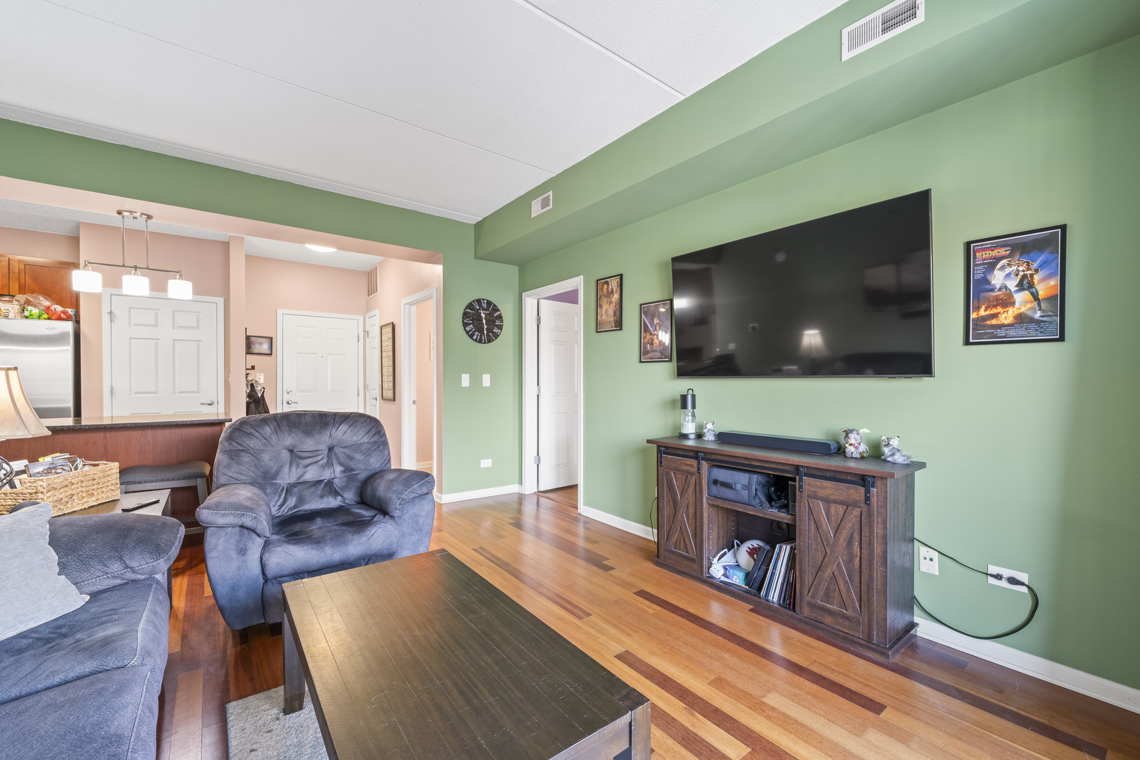 9530 Cook Avenue #211, Oak Lawn, IL 60453