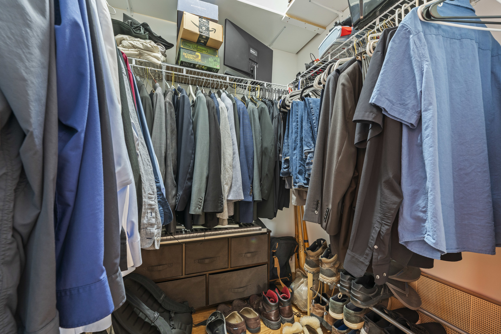 9530 Cook Avenue #211, Oak Lawn, IL 60453