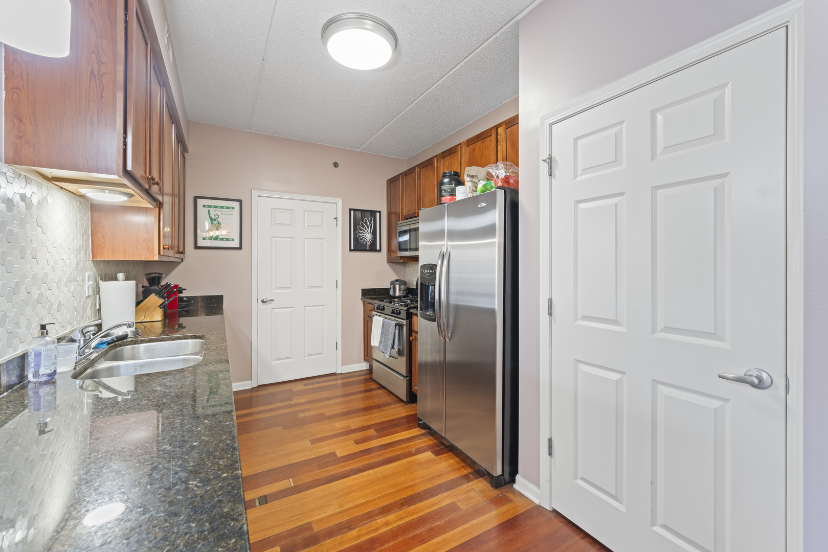 9530 Cook Avenue #211, Oak Lawn, IL 60453