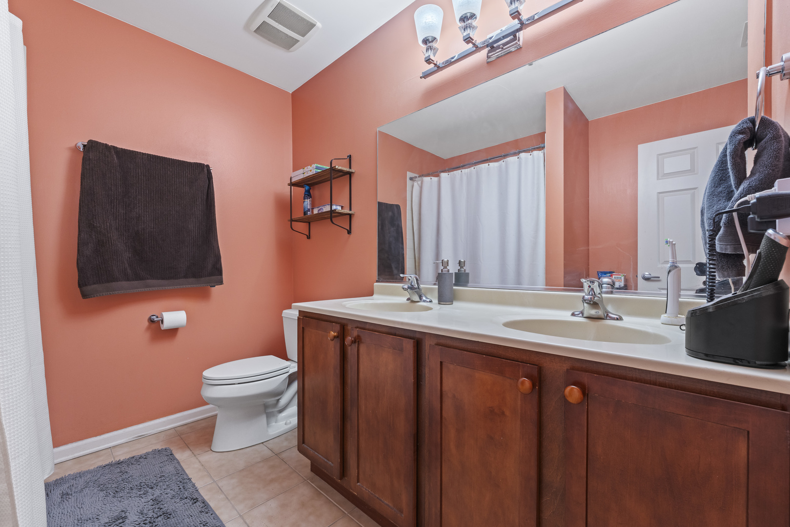 9530 Cook Avenue #211, Oak Lawn, IL 60453