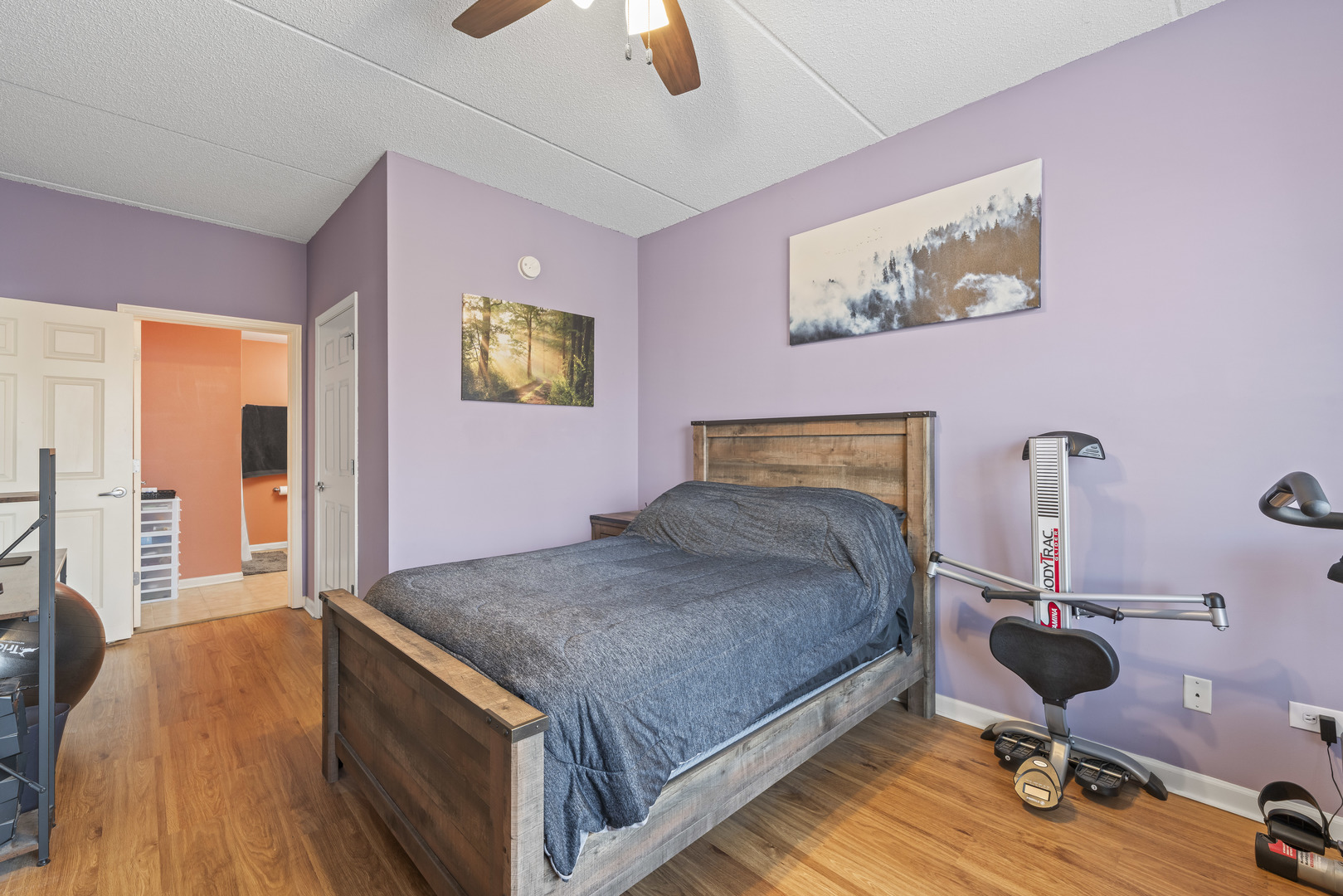 9530 Cook Avenue #211, Oak Lawn, IL 60453