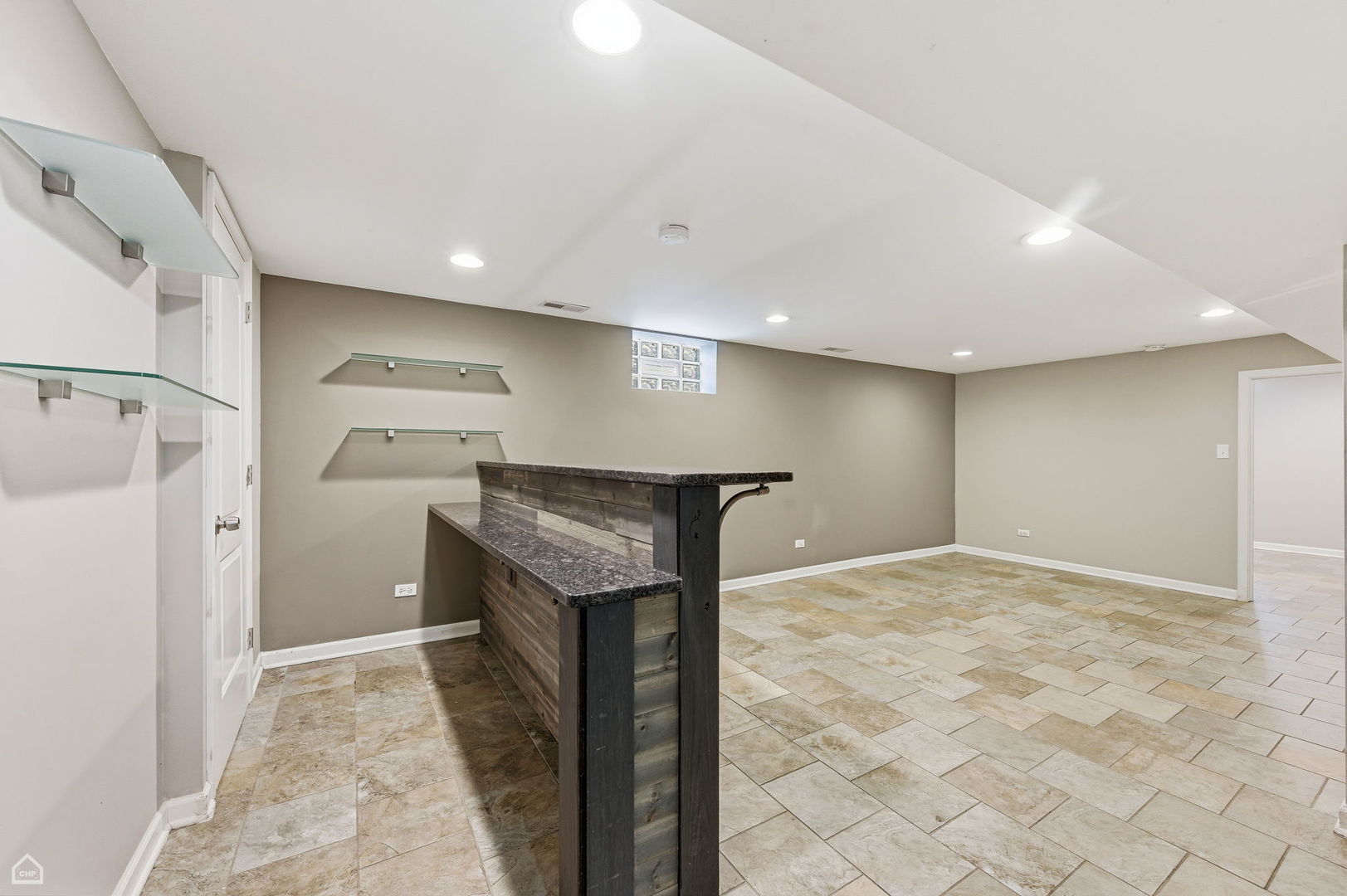 7701 S Christiana Avenue, Chicago, IL 60652